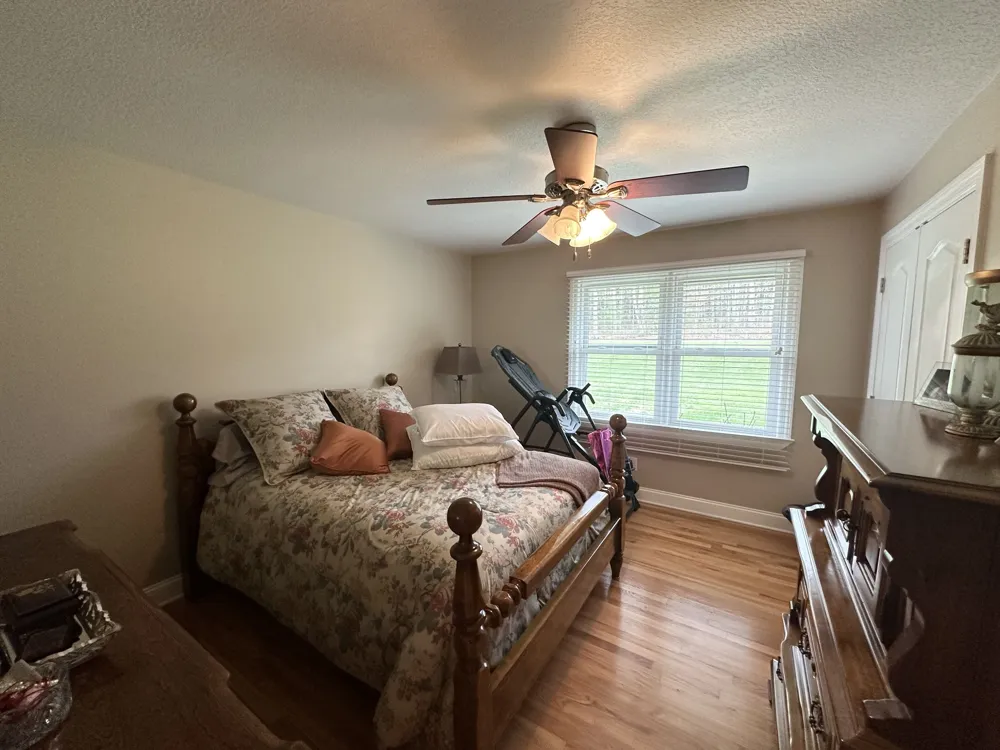 177 Plain View Lake Dr Tracy City, TN 37387
