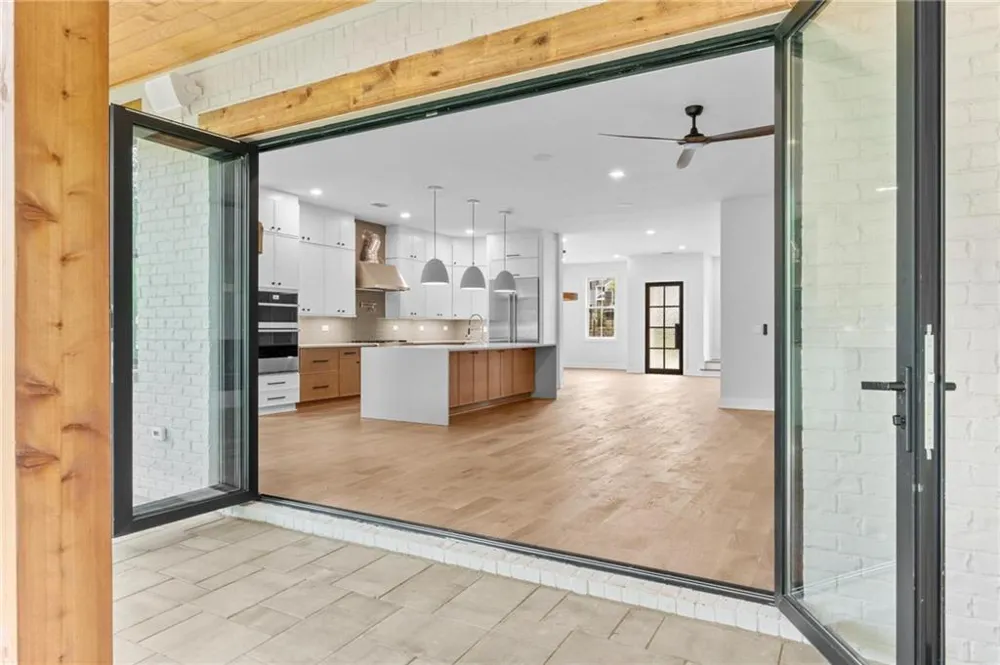910 Laurel Brooke Avenue Peachtree City, GA 30269