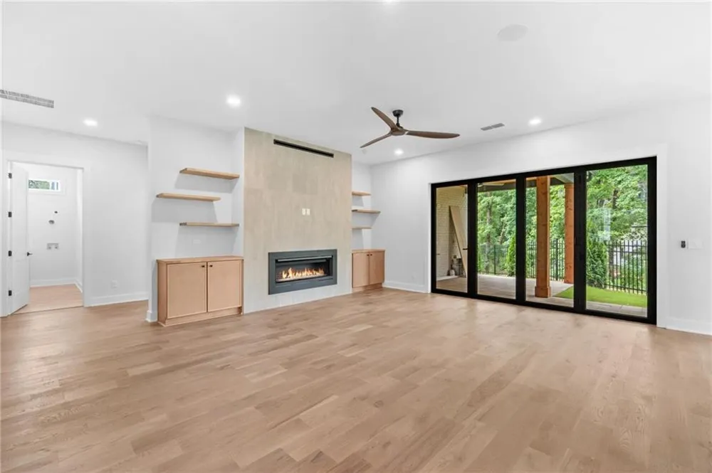 910 Laurel Brooke Avenue Peachtree City, GA 30269
