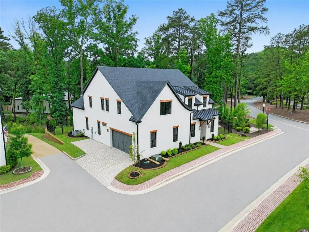 910 Laurel Brooke Avenue Peachtree City, GA 30269