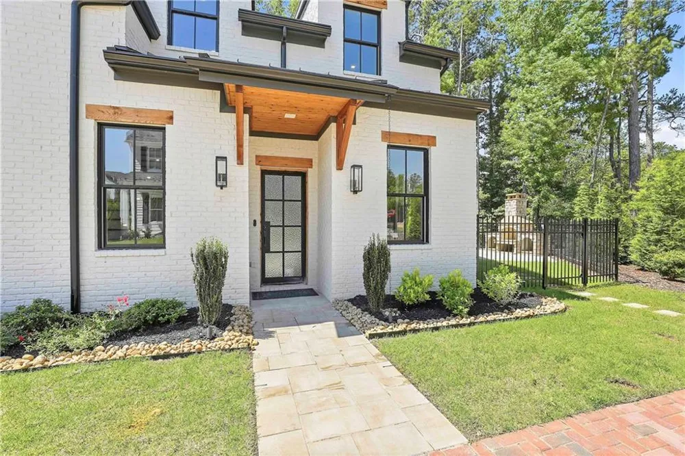 910 Laurel Brooke Avenue Peachtree City, GA 30269