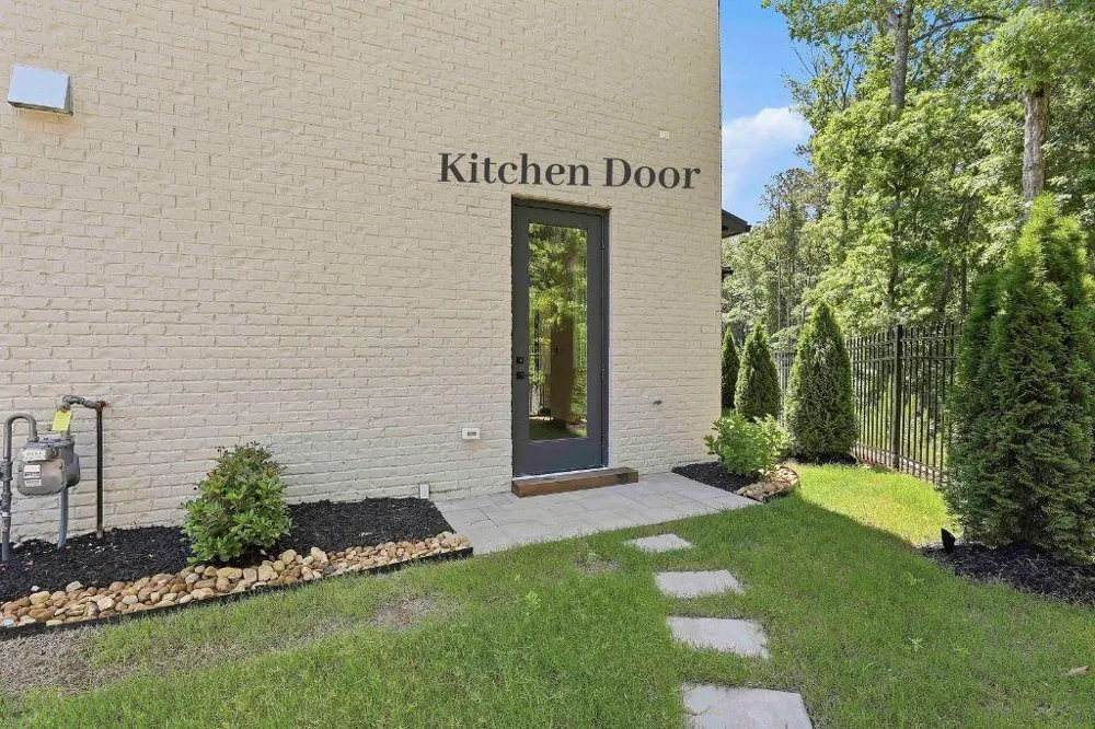 910 Laurel Brooke Avenue Peachtree City, GA 30269