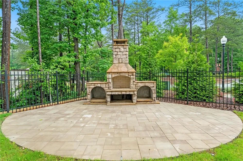 910 Laurel Brooke Avenue Peachtree City, GA 30269