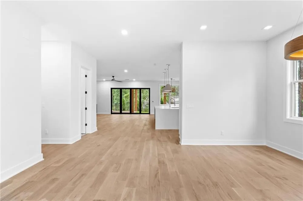 910 Laurel Brooke Avenue Peachtree City, GA 30269