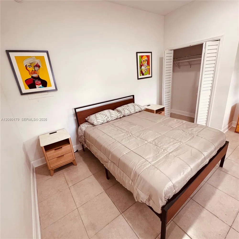 12037 NW 8th Ave North Miami, FL 33168