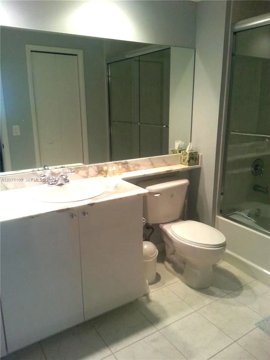 18800 NE 29th Ave #827 Aventura, FL 33180