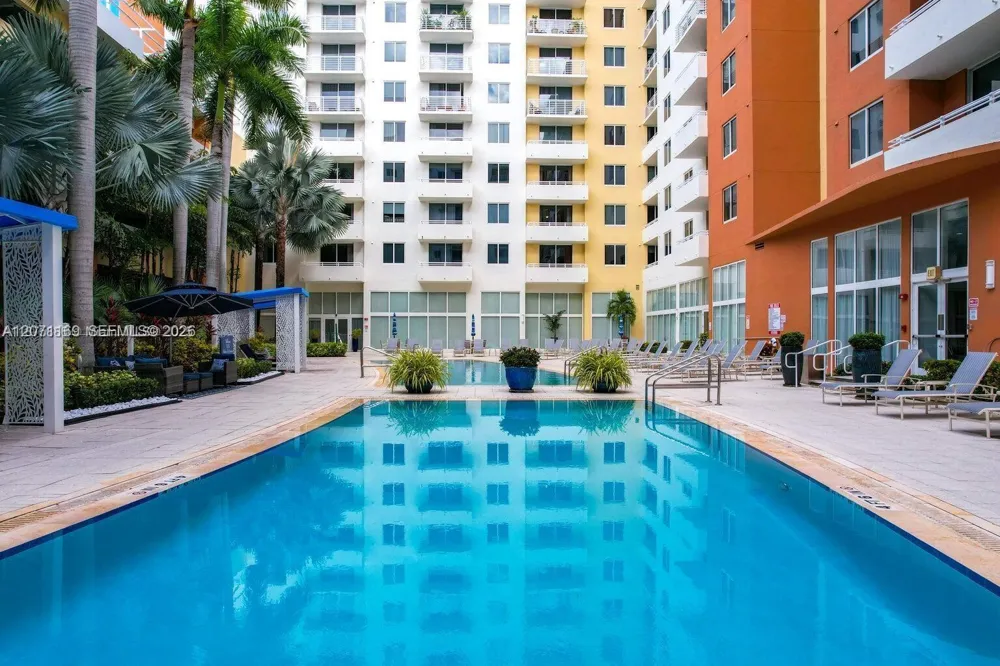 18800 NE 29th Ave #827 Aventura, FL 33180