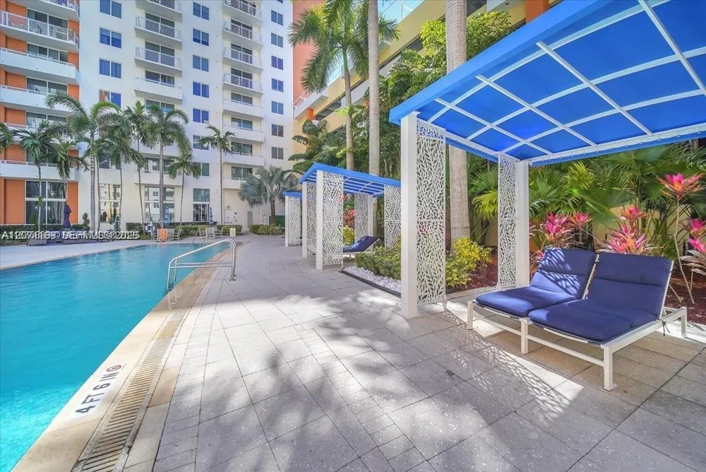 18800 NE 29th Ave #827 Aventura, FL 33180