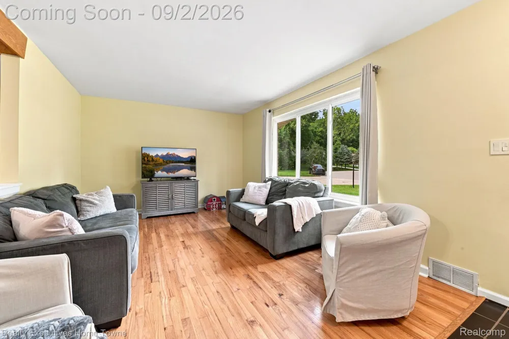 46500 Cypress Street Shelby Charter Township, MI 48315