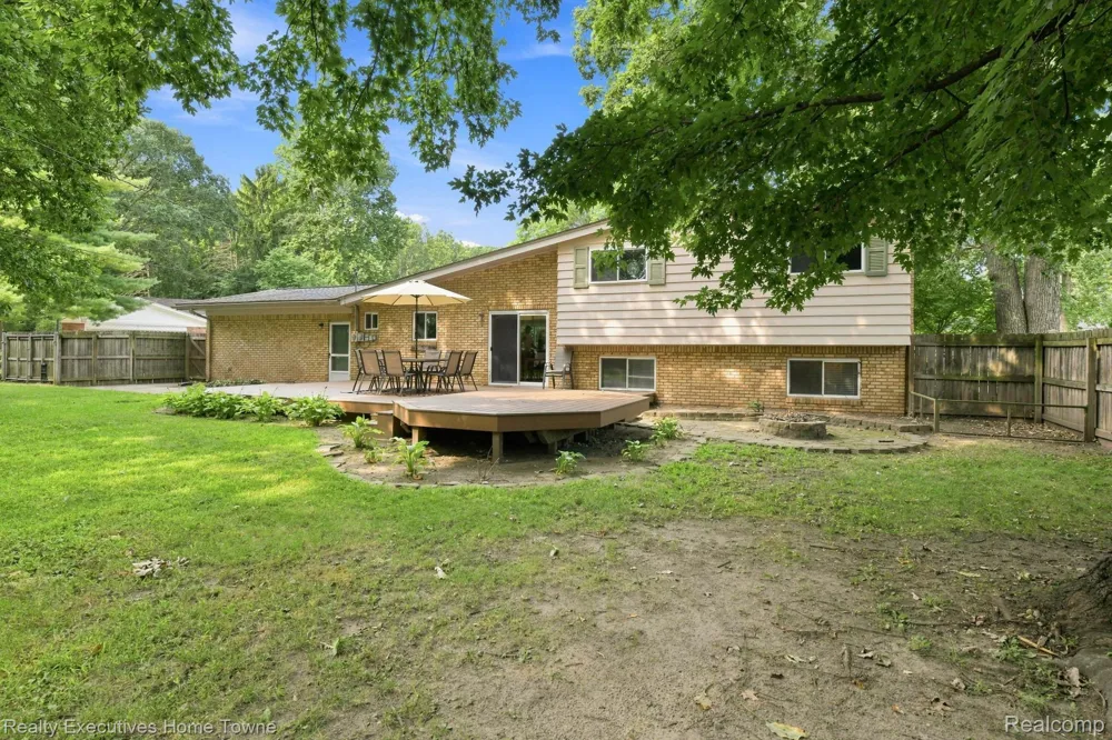 46500 Cypress Street Shelby Charter Township, MI 48315