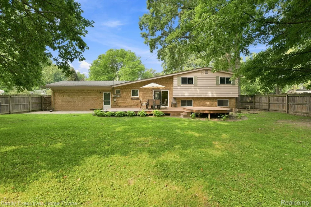 46500 Cypress Street Shelby Charter Township, MI 48315