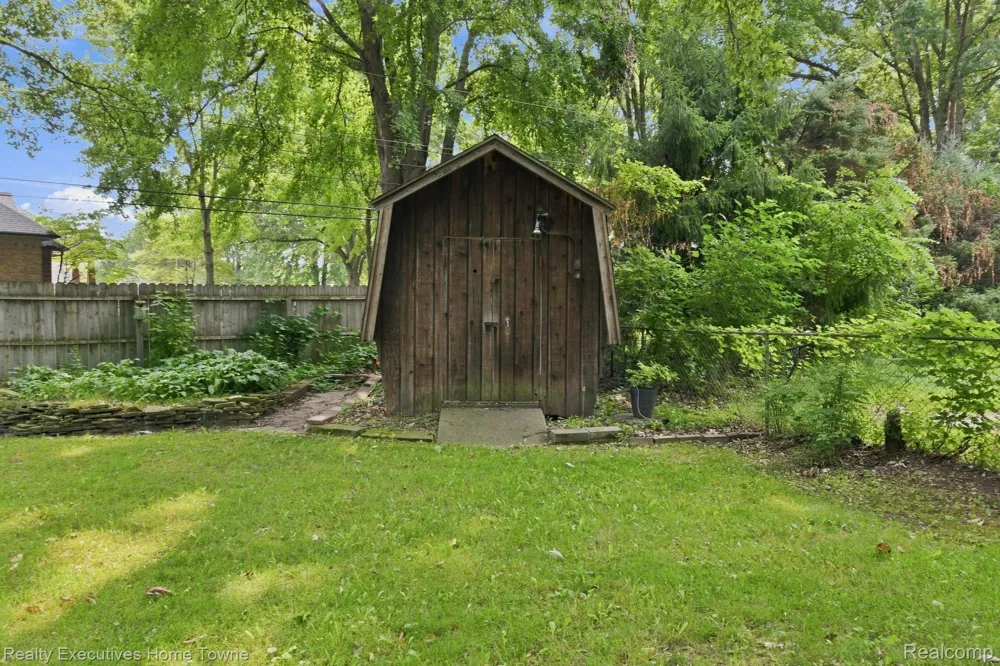 46500 Cypress Street Shelby Charter Township, MI 48315