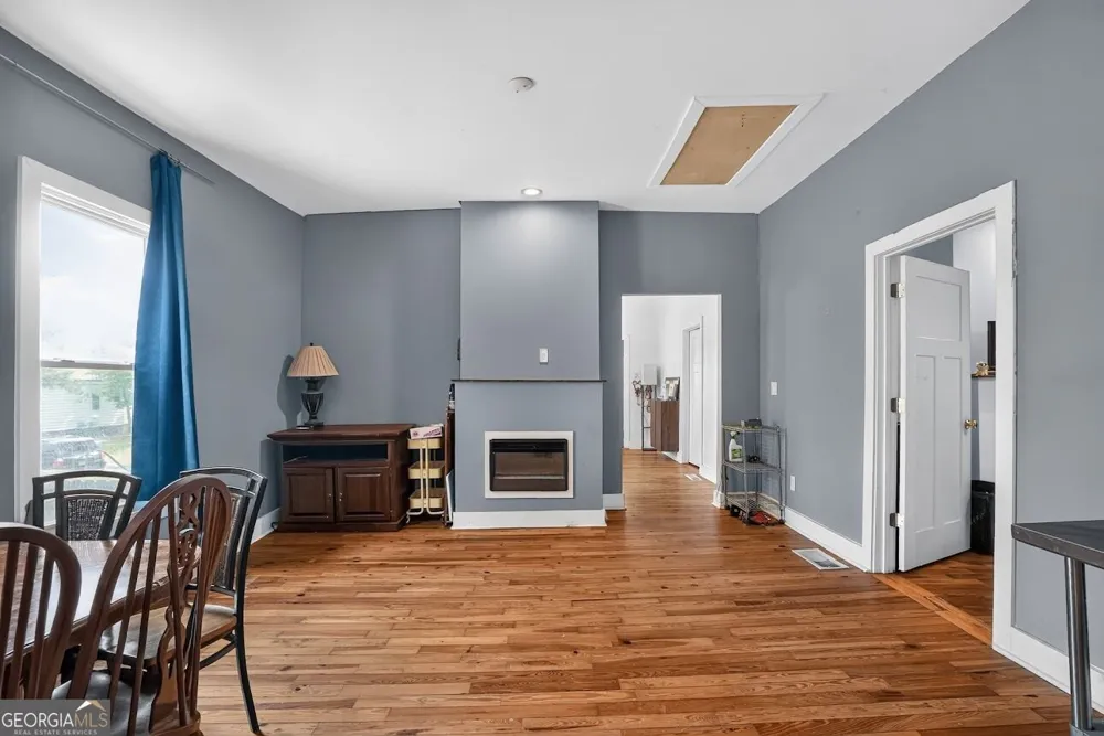 5 Spruce ST Porterdale, GA 30014
