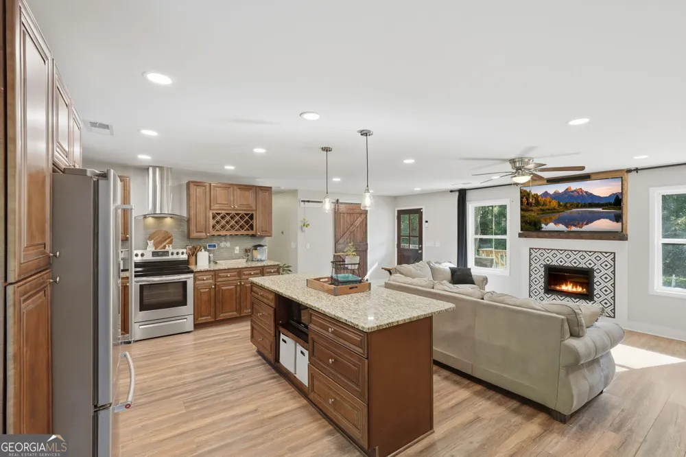 5314 Sugar Ridge DR Buford, GA 30518
