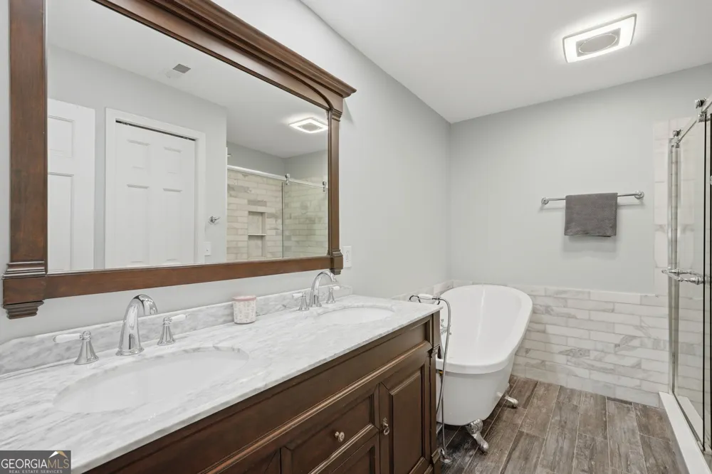 5314 Sugar Ridge DR Buford, GA 30518
