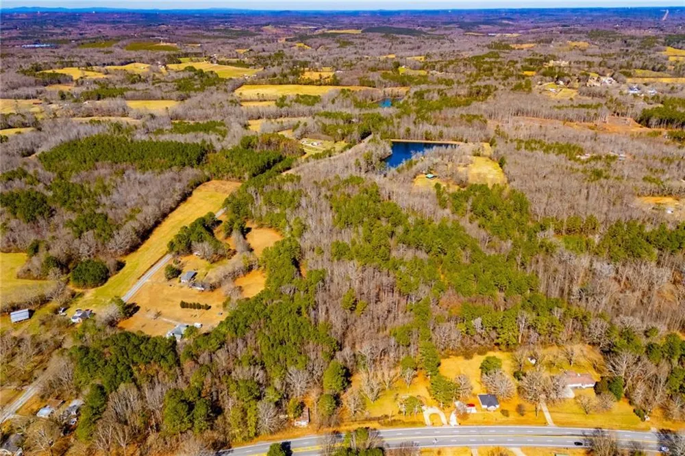 0 Hwy 166 E - 21+ acres Bowdon, GA 30108