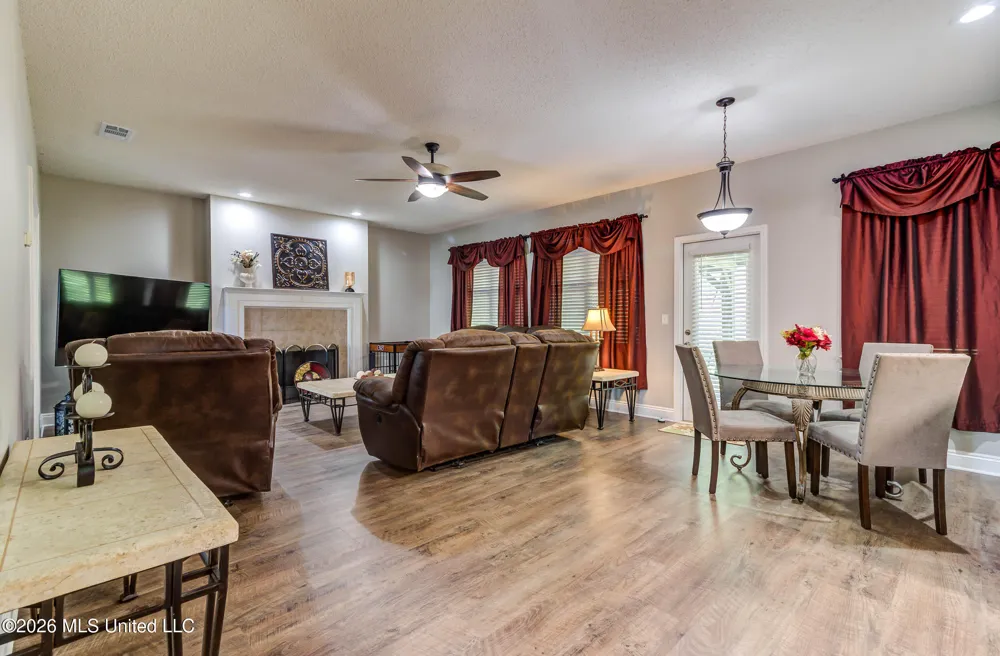 15352 Sugar Cane Cove Gulfport, MS 39503