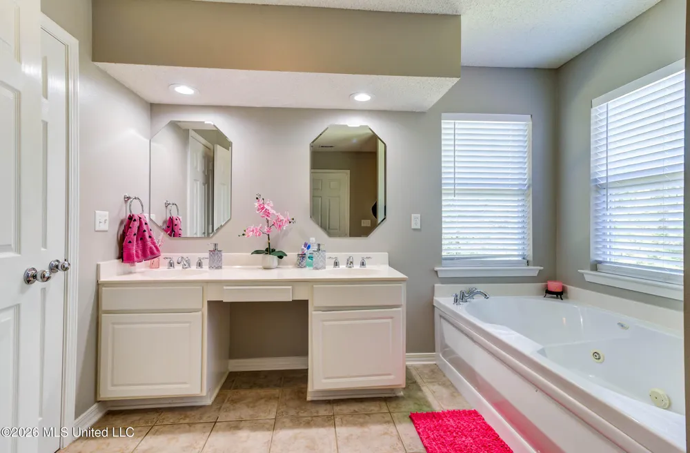 15352 Sugar Cane Cove Gulfport, MS 39503