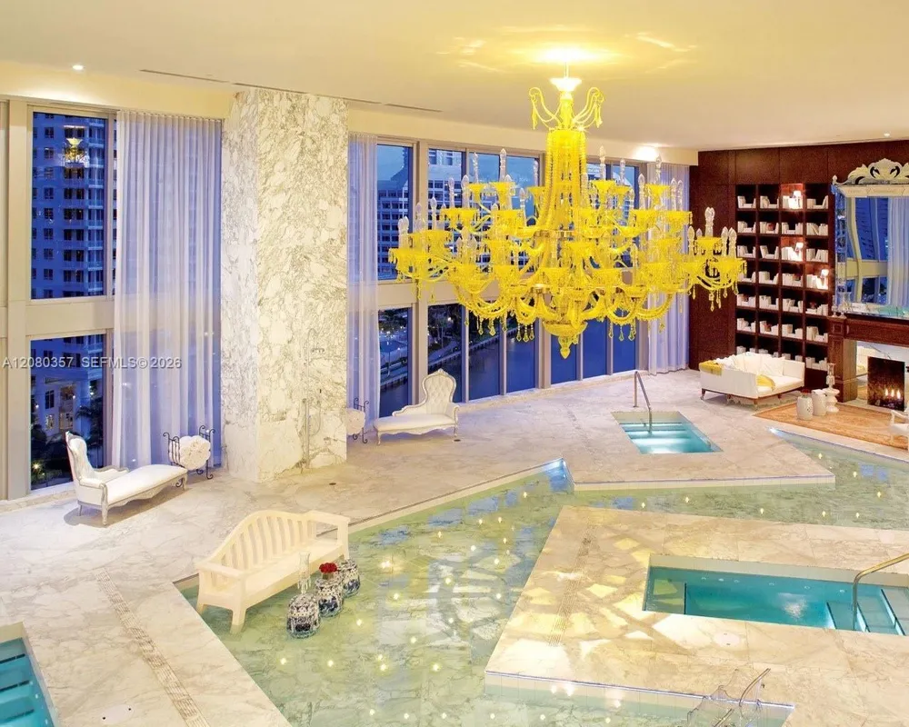 485 Brickell Ave #2606 Miami, FL 33131