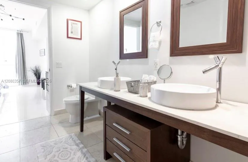 485 Brickell Ave #2606 Miami, FL 33131