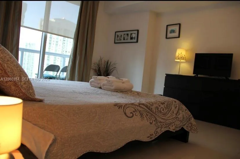 485 Brickell Ave #2606 Miami, FL 33131