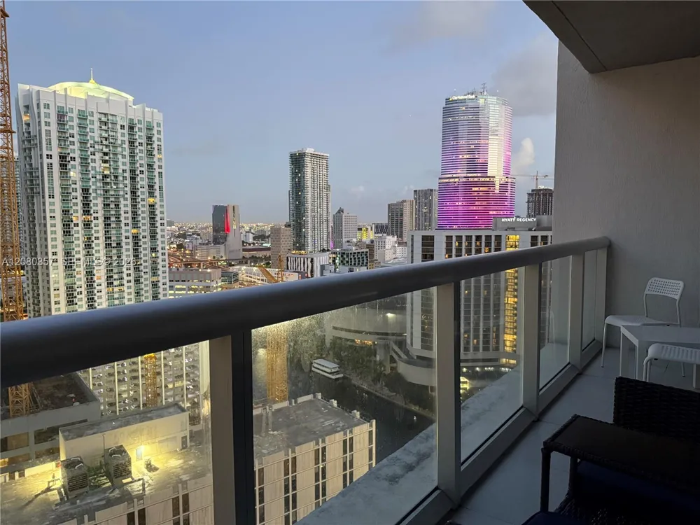 485 Brickell Ave #2606 Miami, FL 33131