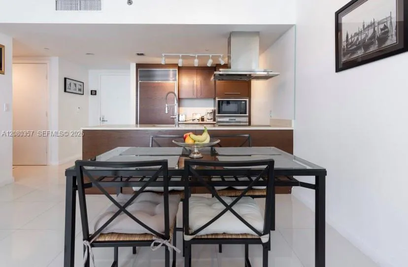 485 Brickell Ave #2606 Miami, FL 33131