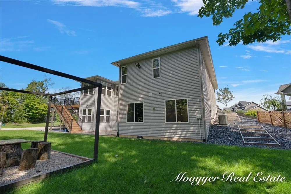 1835 Gloryfield Drive SW Byron Township, MI 49315