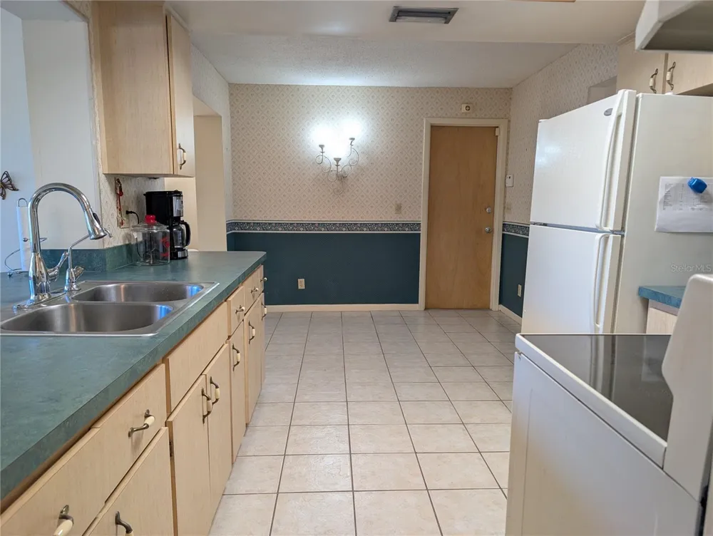 10139 44TH WAY Pinellas Park, FL 33782
