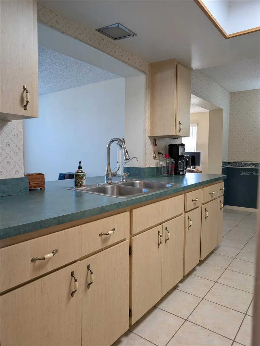 10139 44TH WAY Pinellas Park, FL 33782