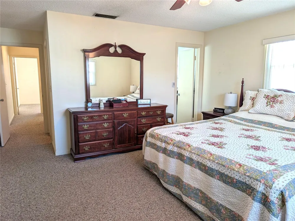 10139 44TH WAY Pinellas Park, FL 33782