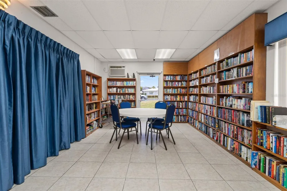 10139 44TH WAY Pinellas Park, FL 33782