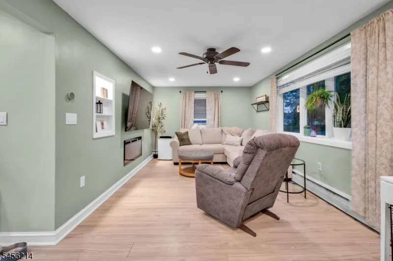 97 Bliss Blvd Pohatcong, NJ 08865