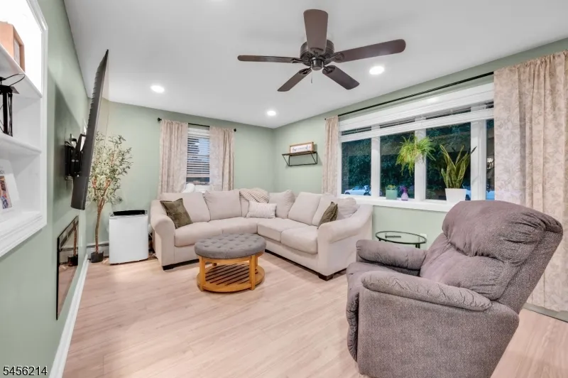 97 Bliss Blvd Pohatcong, NJ 08865
