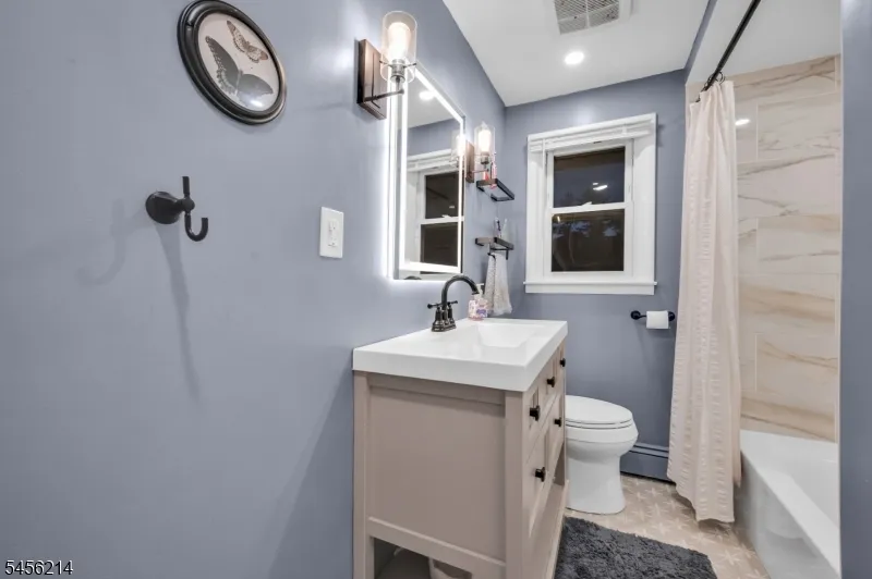 97 Bliss Blvd Pohatcong, NJ 08865