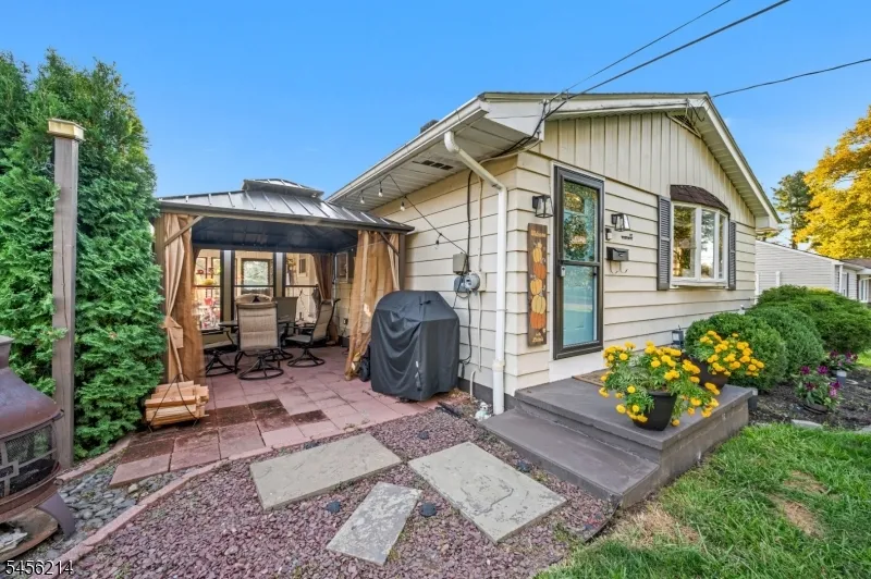 97 Bliss Blvd Pohatcong, NJ 08865