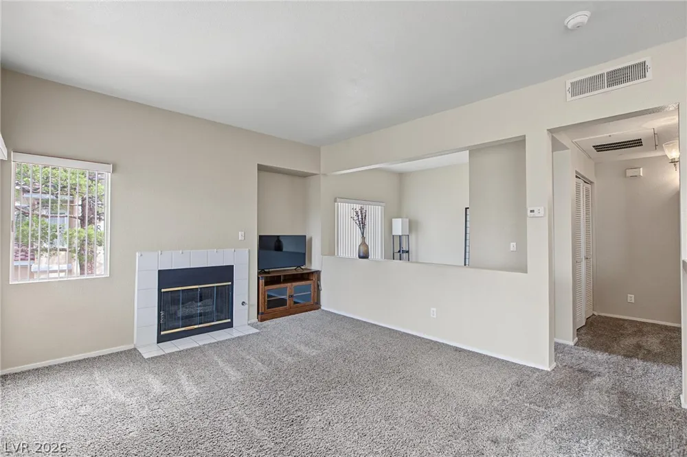 251 S Green Valley Parkway #4122 Henderson, NV 89012