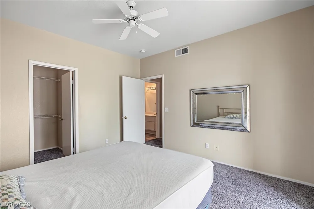 251 S Green Valley Parkway #4122 Henderson, NV 89012