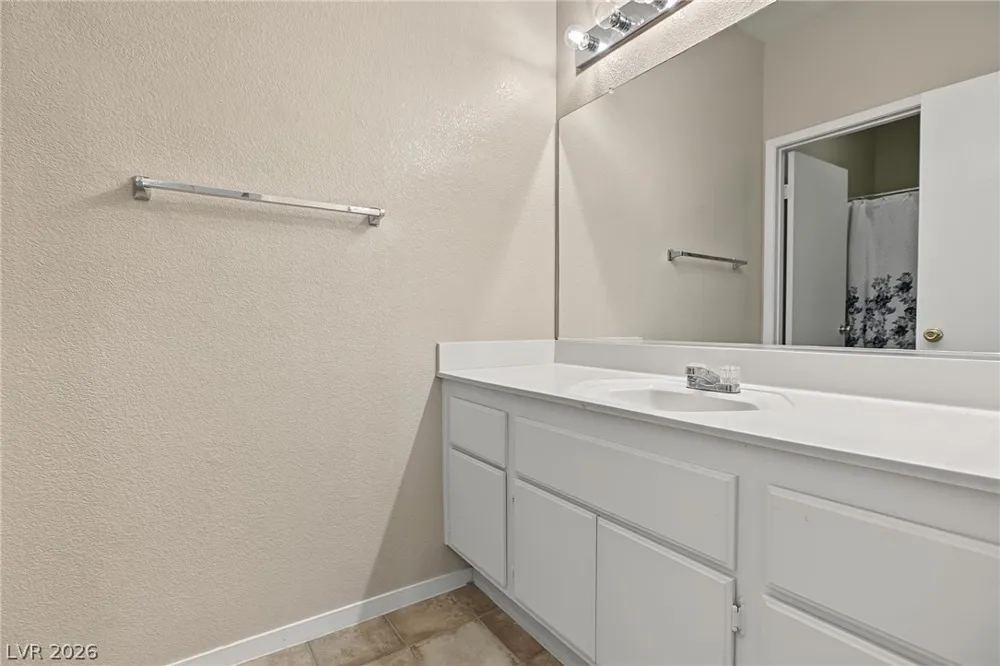 251 S Green Valley Parkway #4122 Henderson, NV 89012