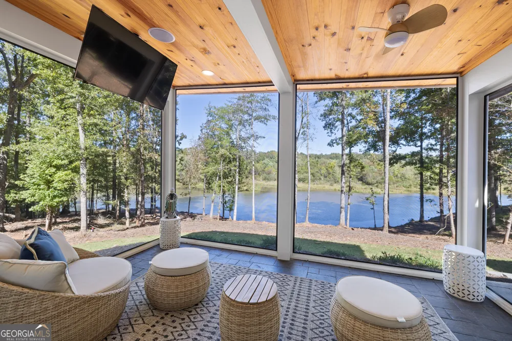 161 Hoot Owl LN Eatonton, GA 31024