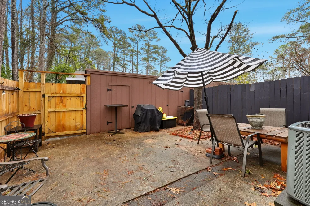754 Garden View DR Stone Mountain, GA 30083