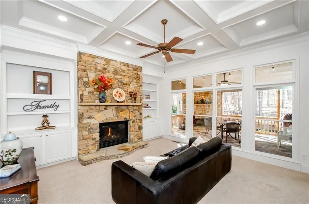 778 Crescent Circle CIR Canton, GA 30115