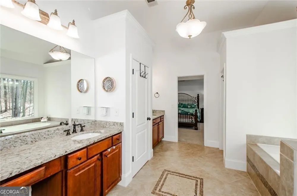 778 Crescent Circle CIR Canton, GA 30115