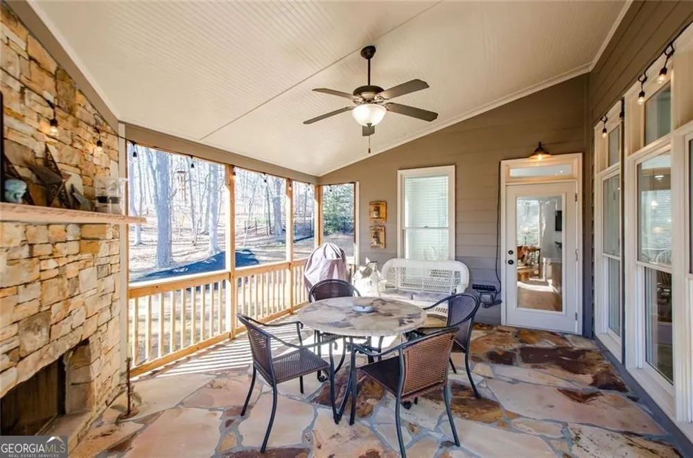 778 Crescent Circle CIR Canton, GA 30115