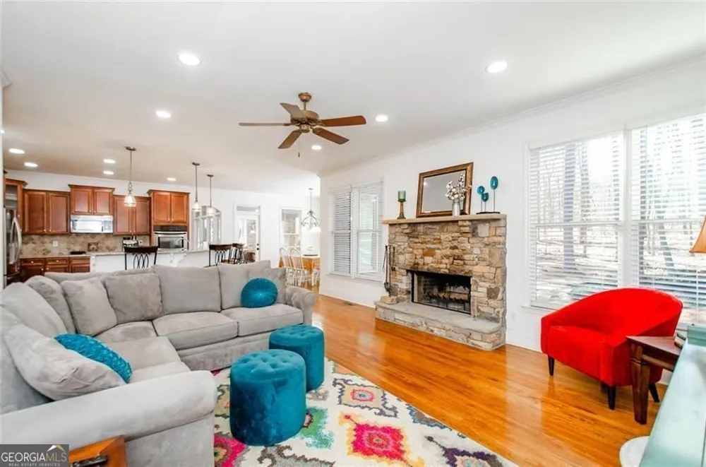 778 Crescent Circle CIR Canton, GA 30115