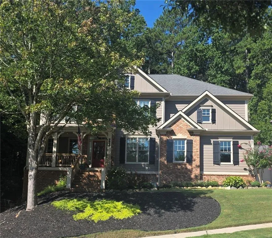 778 Crescent Circle Circle Canton, GA 30115