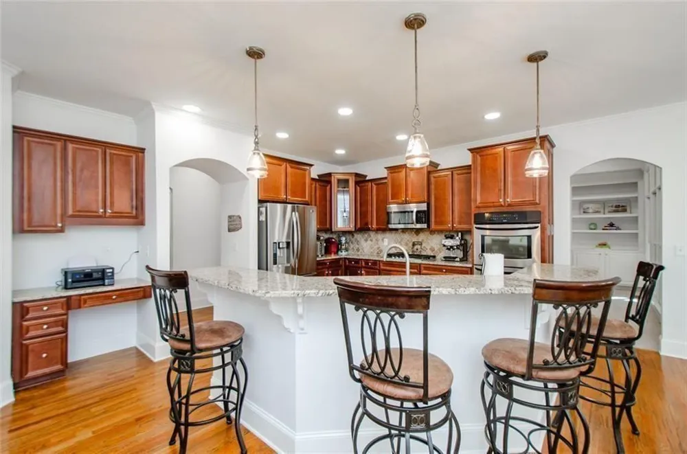 778 Crescent Circle Circle Canton, GA 30115