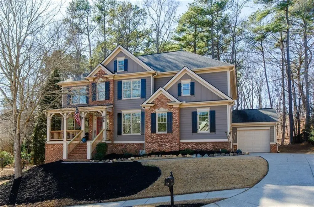 778 Crescent Circle Circle Canton, GA 30115