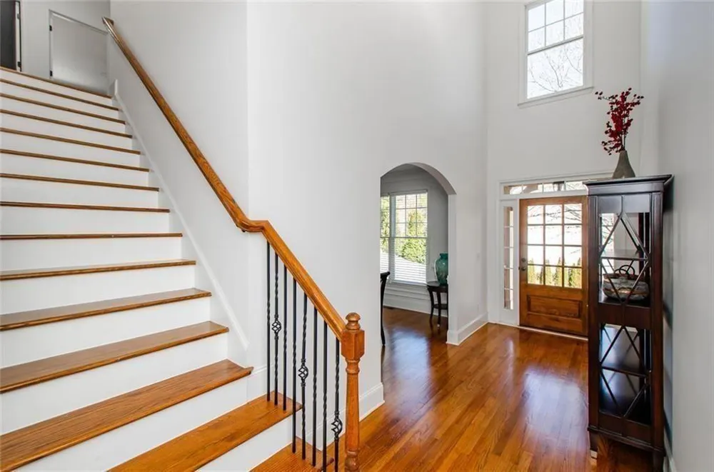 778 Crescent Circle Circle Canton, GA 30115
