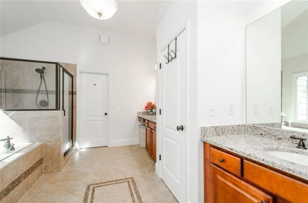 778 Crescent Circle Circle Canton, GA 30115
